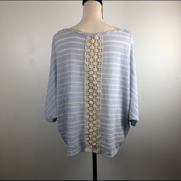 🎄 En Creme shirt SZ L  blue/white lace/striped - Picture 2 of 7
